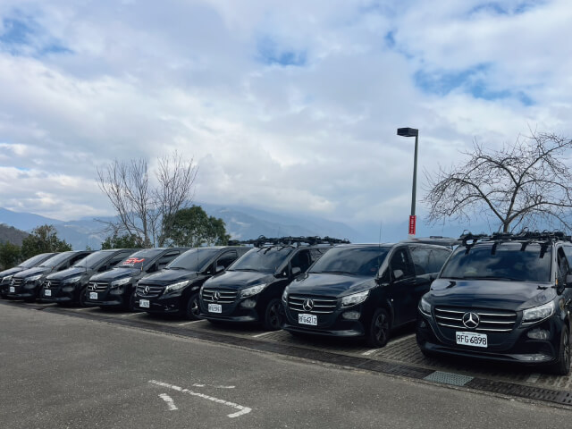 八台車，六十四個笑臉，一路開上雲端——從高雄直達合歡山與武陵的那趟旅程的第5張圖片